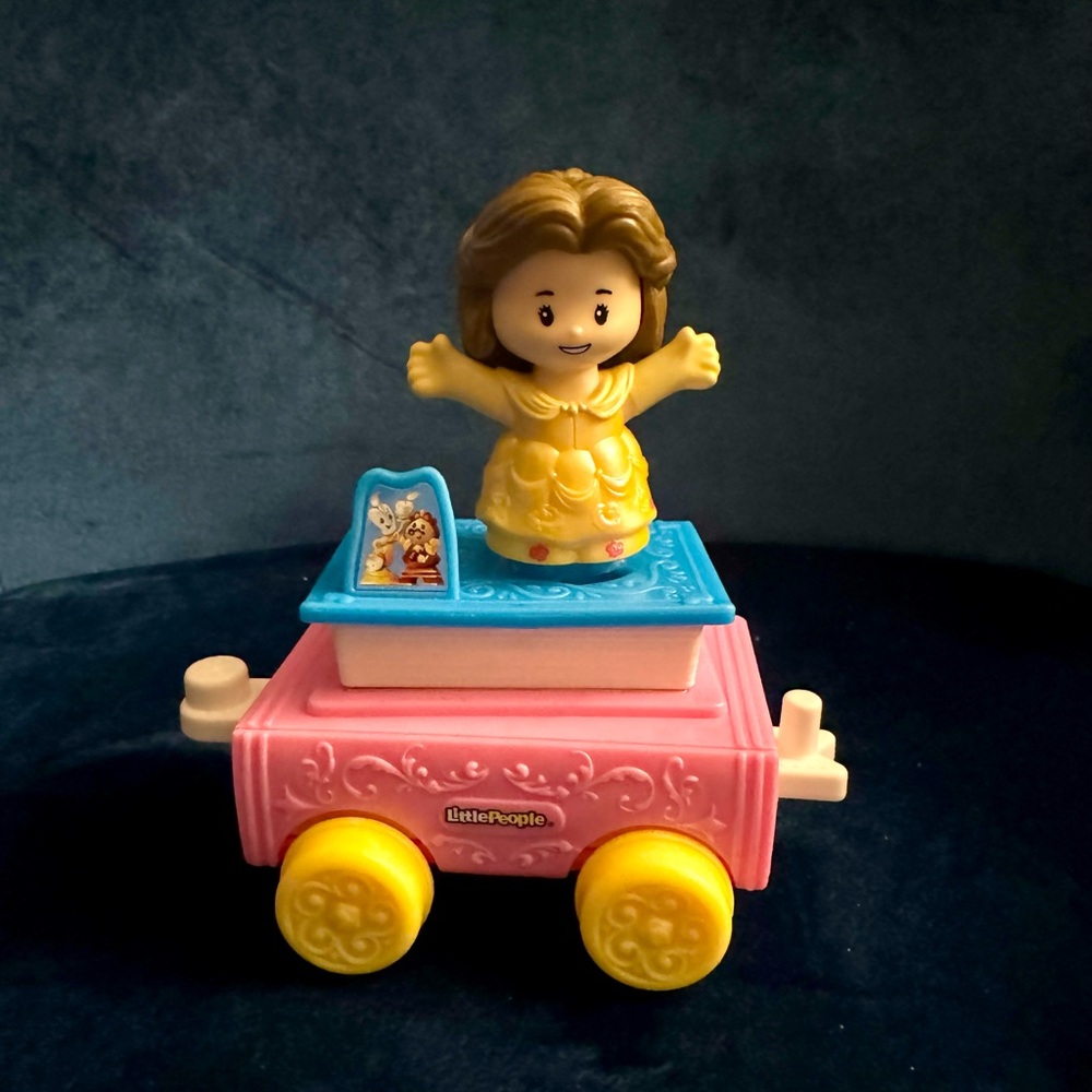 Little People Belle Princess Parade Float